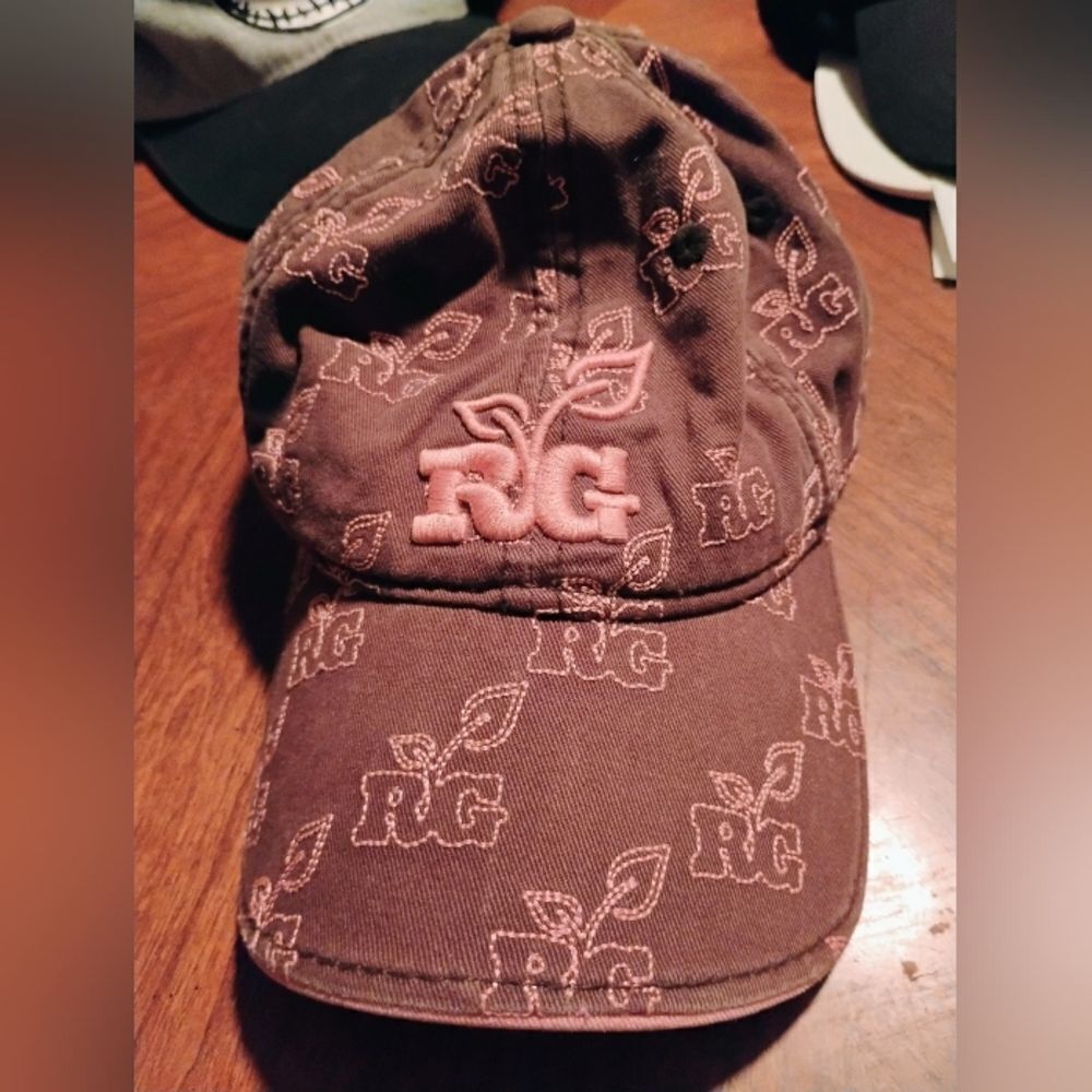 (0991) Girls Brown Cap with Pink RG Logo